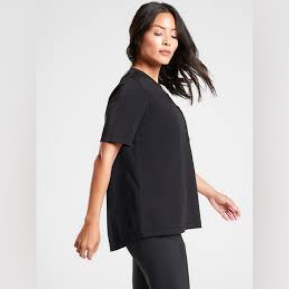 NWT Athleta Black Gallery Tee XSP - Picture 3 of 11